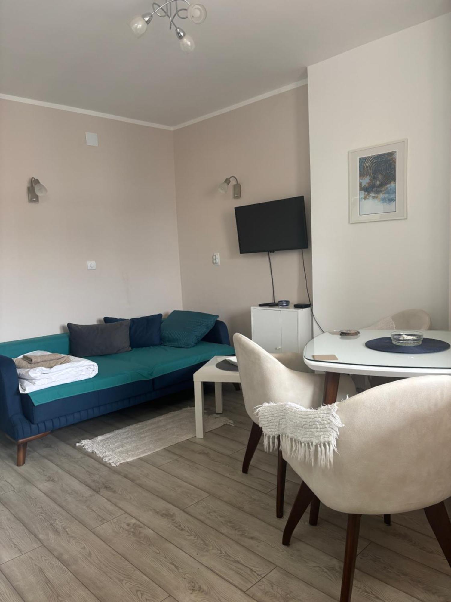 Red Square Apartment ปิโรต์ ภายนอก รูปภาพ
